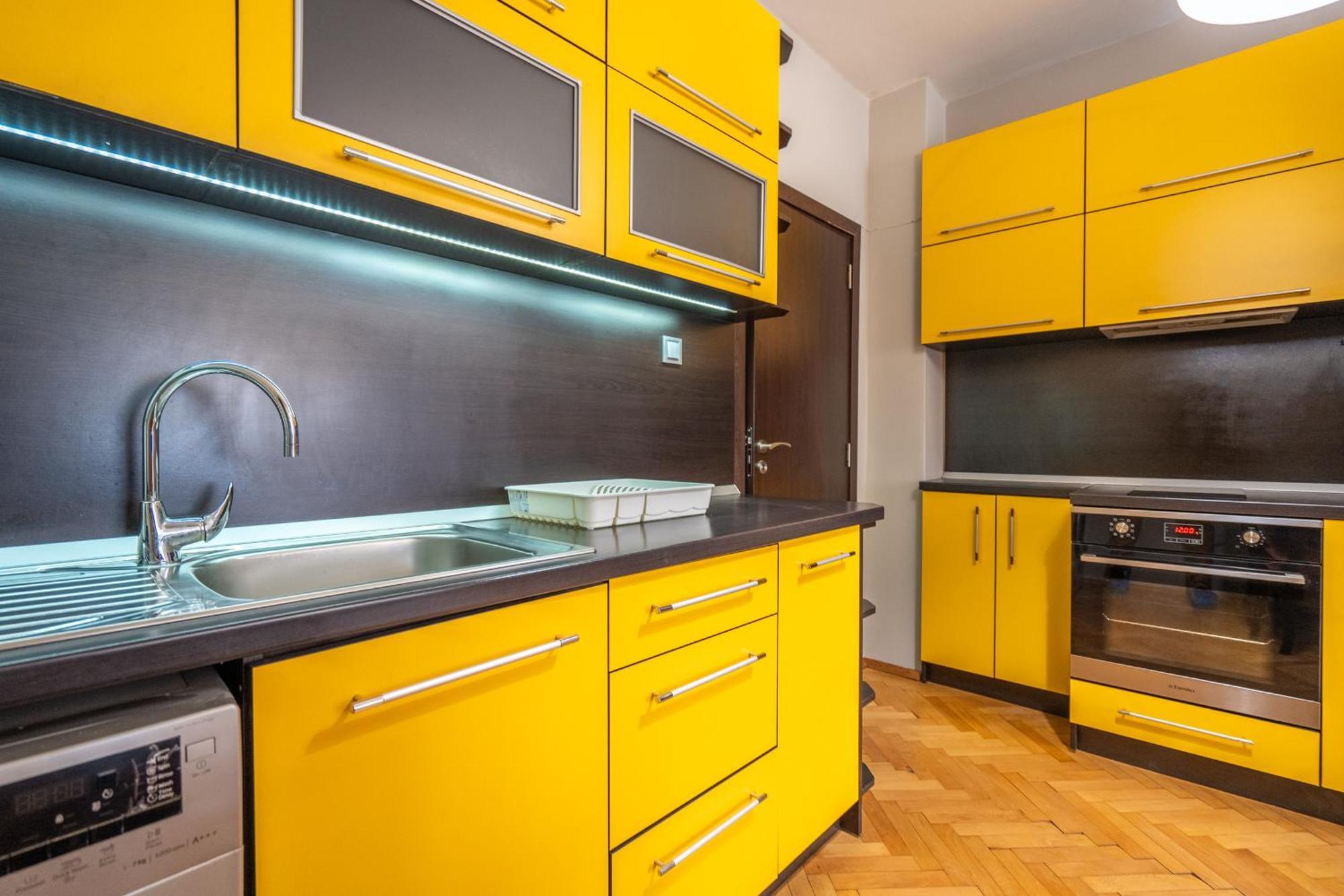 Pirotska 2-Bedroom 100M2 Apartment In Sofia Center Экстерьер фото