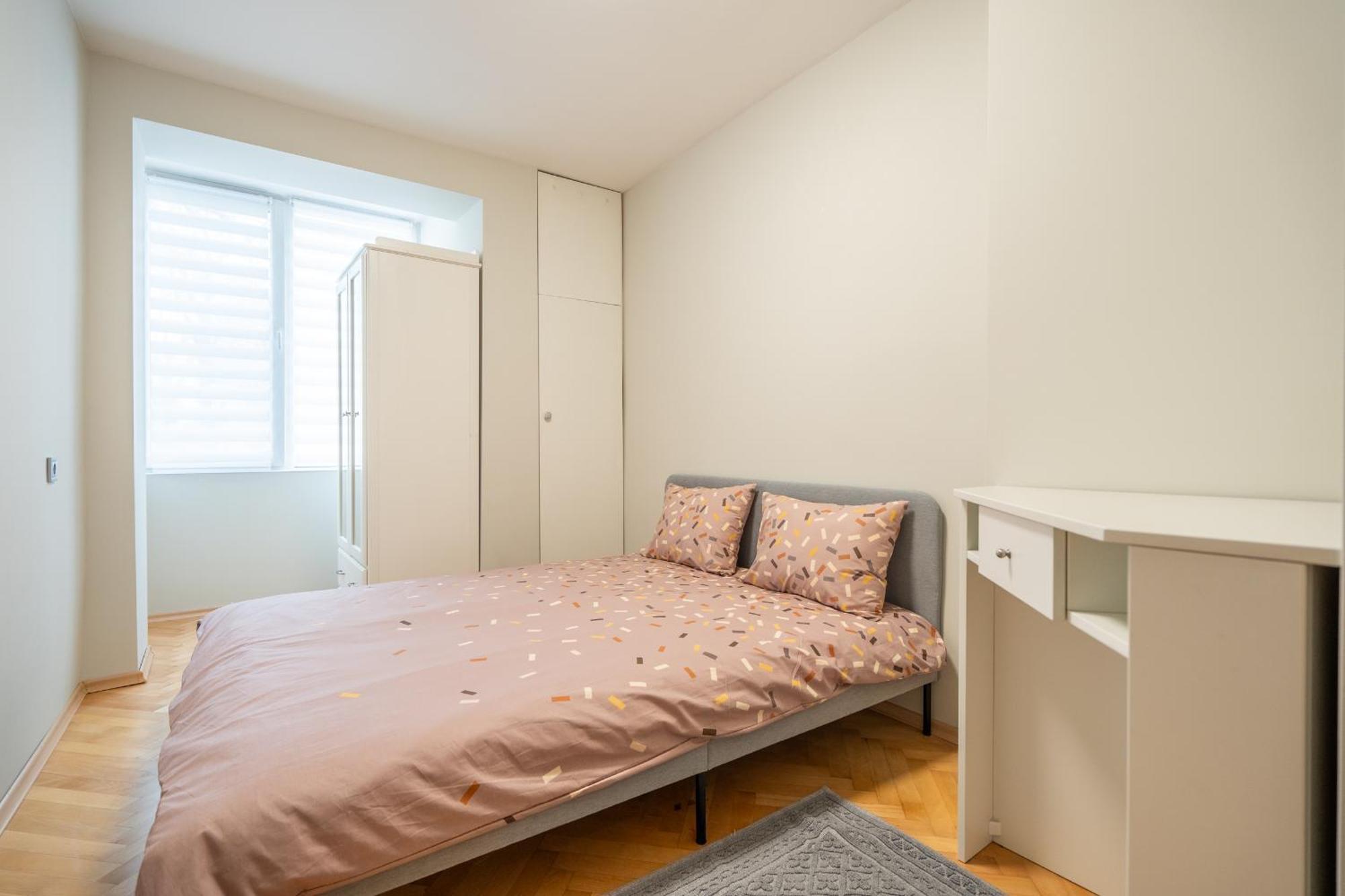 Pirotska 2-Bedroom 100M2 Apartment In Sofia Center Экстерьер фото