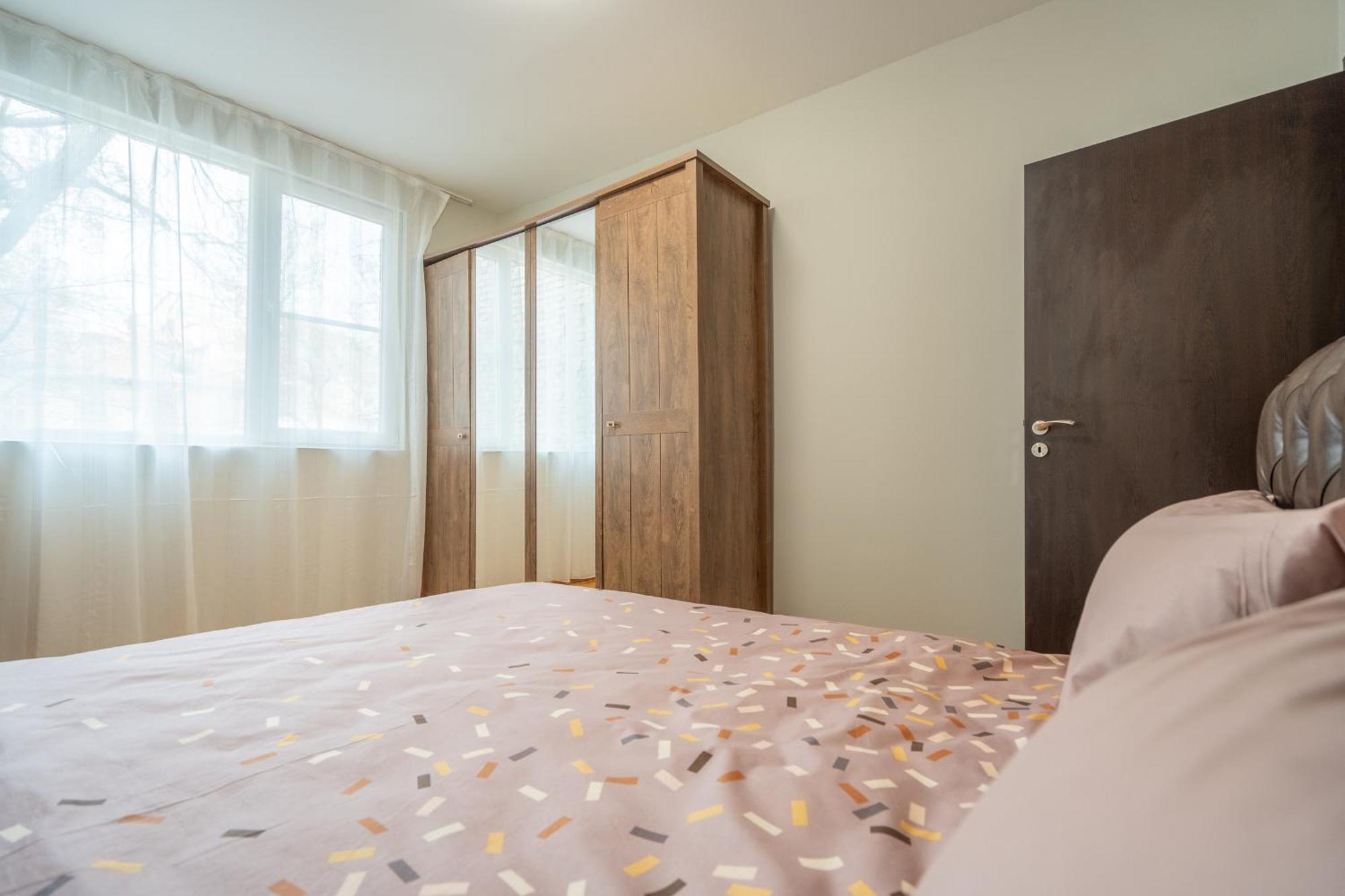 Pirotska 2-Bedroom 100M2 Apartment In Sofia Center Экстерьер фото